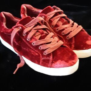 Circus by Sam Edelman Red Velvet Sneakers Size 7.5 Lace Up